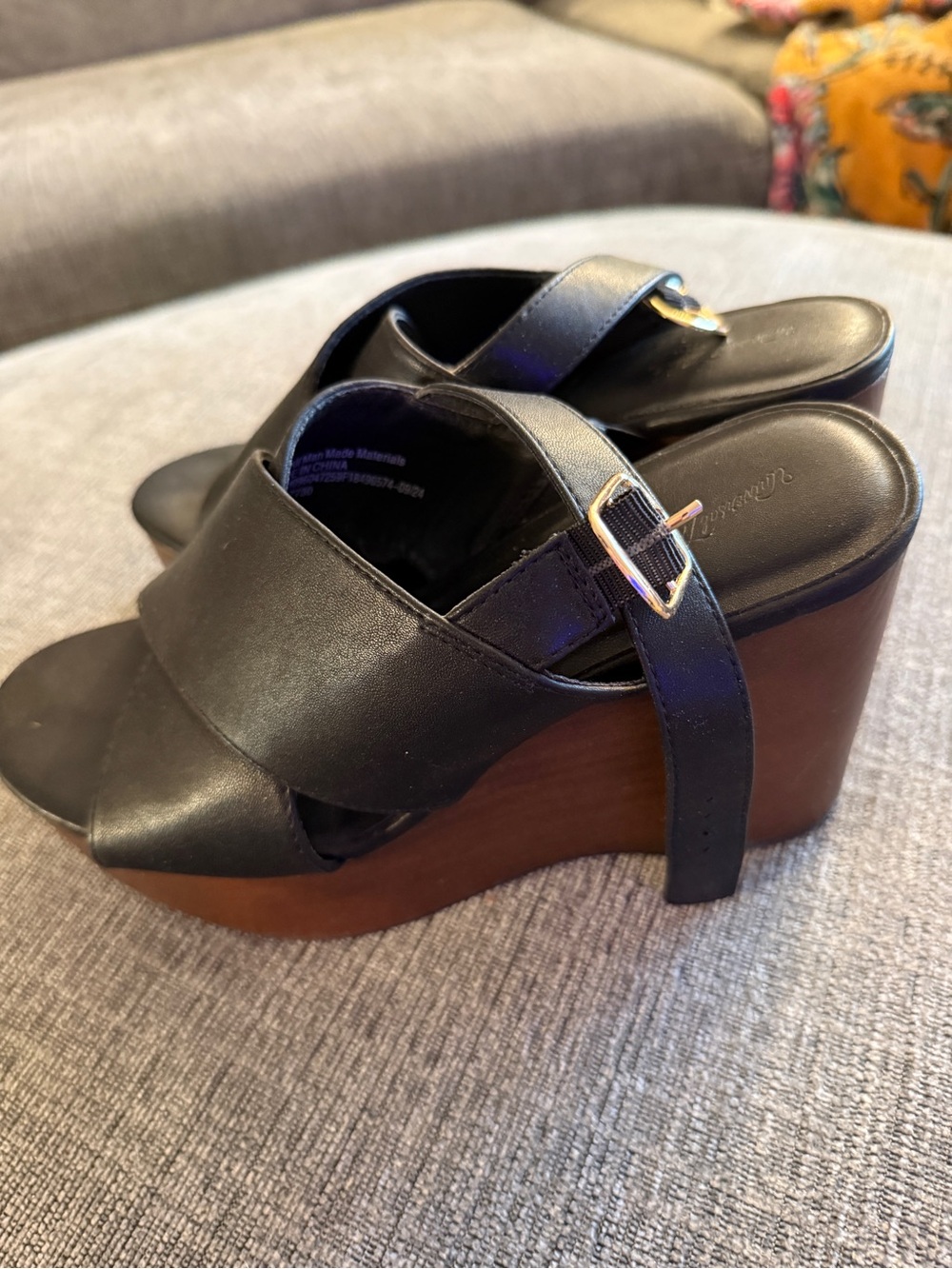 Universal Thread womens heals